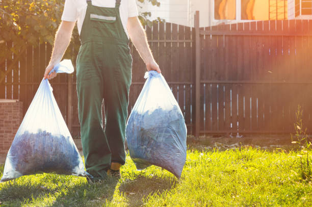 Best Garage Cleanout  in Bolivar, OH